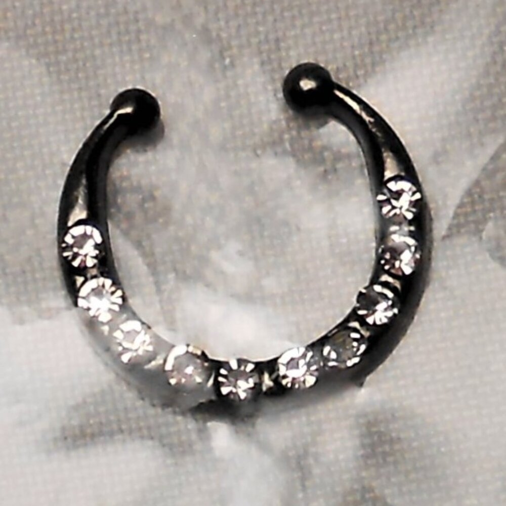 No16 - Fake 10mm Septum Ring - new, repackaged, gunmetal color
